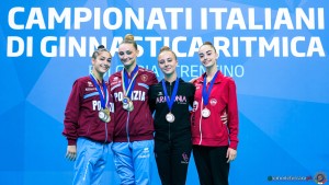 podi specialita sfe03962 copia simone ferraro ph